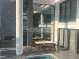 GİRNE/OZANKÖY'DE SATILIK 4+1 VİLLA