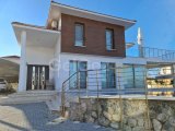 GİRNE/ALSANCAK'TA SATILIK DENİZ MANZARALI 4+1 VİLLA