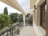 GİRNE/BELLAPAİS'TE ÖZEL HAVUZLU SATILIK VİLLA
