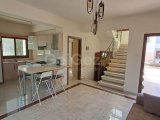 GİRNE/ÇATALKÖY'DE SATILIK BAHÇELİ 3+1 VİLLA