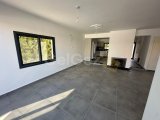 GİRNE/ESENTEPE ALAGADİDE SATILIK 3+1 VİLLA