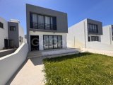 GİRNE/KARAOĞLANOĞLU'NDA KİRALIK 3+1 ÖZEL HAVUZLU VİLLA