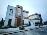 GİRNE/OZANKÖY'DE SATILIK ÖZEL HAVUZLU 3+1 VİLLA