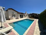 GİRNE/OZANKÖY'DE SATILIK 4+1 TEK KATLI SATILIK BUNGALOV