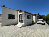 GİRNE/OZANKÖY'DE SATILIK 4+1 TEK KATLI SATILIK BUNGALOV