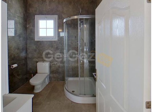 Girne Karşıyaka'da 3+1 Süper Lüks Villa 350.000 Stg