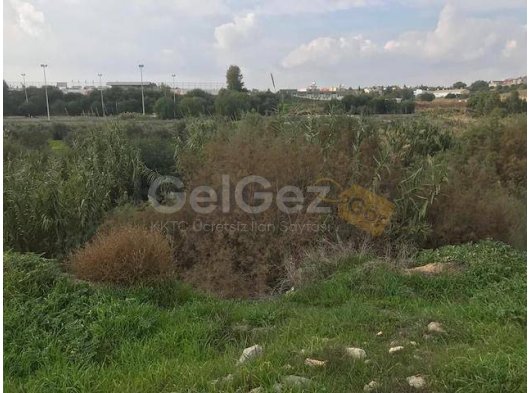 Lefkoşa Gönyeli'de Türk Malı 707 m²'den Başlayan Araziler