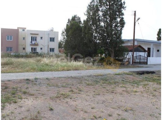 Lefkoşa Haspolat'ta Eşdeğer Koçanlı Villalık Arazi