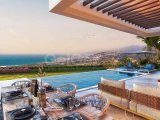Girne Esentepe Satılık 4+1Villa Bahçeli, Şömineli ve Yüzme Havuzlu