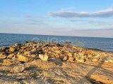 Girne Satrazamköy Deniz Kenarı Arazi