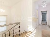 GİRNE ALSANCAK'TA SATILIK 3 +1 LÜKS VİLLA!