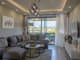 Maldive Homes + Özel 3 Yatak Odalı Lüks Zemin Kat Daire + Ortak Yüzme Havuzları, Beyaz Eşya, Klima + Restoran + Spa ve Spor Salonu