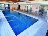 GİRNE BAHÇELİ'DE DENİZ MANZARALI SATILIK 1+1 DAİRE!