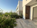 Lüks Tatil Sitesinde Deniz Kenarında Modern Bahçeli Stüdyo