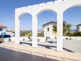 Bahçeli'de 3 Yatak Odalı Villa – Büyüleyici Deniz Manzarası