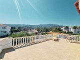 3+1 Villa | Özel Havuz | Full Eşyalı | Deniz & Dağ Manzaralı | Bahçeli – Girne