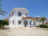 Eşsiz Deniz Manzaralı 3+1 Villa – Geniş Bahçe ve Şömineyle Birlikte!