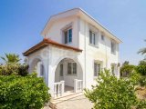 Eşsiz Deniz Manzaralı 3+1 Villa – Geniş Bahçe ve Şömineyle Birlikte!
