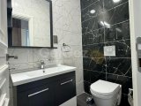 Girne Merkez'de Lüks Sitede 2+1 Kiralık Daire! Spor Salonu + Spa + Kapalı Otorpark + Harika Konum