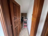Girne Karşıyaka'da Akdeniz Mimarisi İle Muhteşem Dağ ve Deniz Manzaralı Satılık 4+1 Taş Villa!