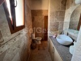 Girne Karşıyaka'da Akdeniz Mimarisi İle Muhteşem Dağ ve Deniz Manzaralı Satılık 4+1 Taş Villa!