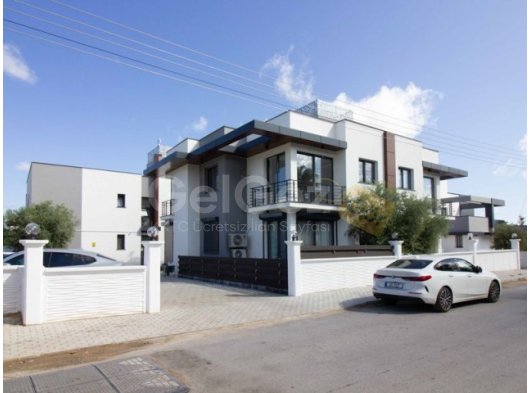 Ozanköy'de Otellere yakın 2+1 daire + Çim Bahçeye sahip aileler için huzurlu ve güvenli günlük kiralık daire