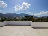 Ozanköy'de 4 Yatak Odalı Yepyeni Modern Tasarım Villa + Özel Havuz + Çatı Terası + Geniş Arsa Boyutu