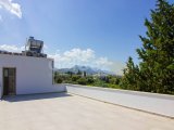Ozanköy'de 4 Yatak Odalı Yepyeni Modern Tasarım Villa + Özel Havuz + Çatı Terası + Geniş Arsa Boyutu
