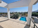 Zeytinlik’te Özel Havuzlu 3+1 Villa
