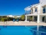 FİYAT DÜŞÜRÜLDÜ! ÖDEME PLANLI Küçük Erenköy'de 3 Yatak Odalı Havuzlu Panoramik Deniz Manzaralı Villa