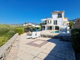 FİYAT DÜŞÜRÜLDÜ! ÖDEME PLANLI Küçük Erenköy'de 3 Yatak Odalı Havuzlu Panoramik Deniz Manzaralı Villa