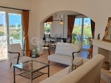 FİYAT DÜŞÜRÜLDÜ! ÖDEME PLANLI Küçük Erenköy'de 3 Yatak Odalı Havuzlu Panoramik Deniz Manzaralı Villa