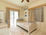 4 yatak odalı satılık villa + eşyalı + ortak havuz + özel bahçe + denize 100 metre yürüme mesafesi £350,000