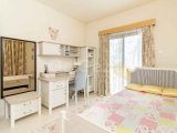 4 yatak odalı satılık villa + eşyalı + ortak havuz + özel bahçe + denize 100 metre yürüme mesafesi £350,000