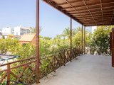 4 yatak odalı satılık villa + eşyalı + ortak havuz + özel bahçe + denize 100 metre yürüme mesafesi £350,000