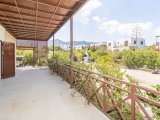 4 yatak odalı satılık villa + eşyalı + ortak havuz + özel bahçe + denize 100 metre yürüme mesafesi £350,000