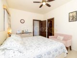 4 yatak odalı satılık villa + eşyalı + ortak havuz + özel bahçe + denize 100 metre yürüme mesafesi £350,000