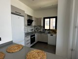 Alsancak'ta Satılık Taşınmaya Hazır Ful Eşyalı, Özel Çatı Teraslı, Dağ ve Deniz Manzaralı 2+1 Modern Penthouse Daire