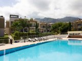 Alsancak'ta Satılık 2+1 Ful Eşyalı, Özel Çatı Teraslı, Deniz Manzaralı Daire