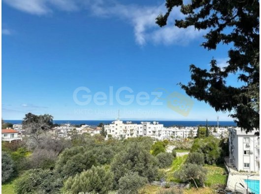 Alsancak'ta Satılık 2+1 Yeni Deniz ve Dağ Manzaralı Daire