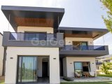 Alsancak'ta Modern ve Şık Ödeme Planlı 4+1 Villalar