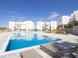 FİYAT £149,999'dan £99,900 DÜŞTÜ! Denize Sıfır 1+1 Full eşyalı Zemin Kat Daire