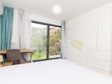 Bellapais'te Havuzlu Site İçerisinde Çatı Teraslı ve Ful Eşyalı 4+1 İkiz Villa