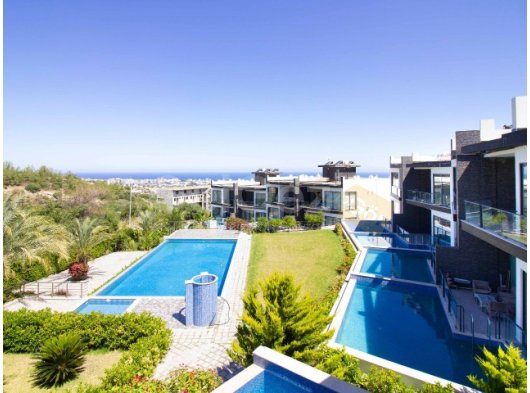 Bellapais'te Özel Çatı Teraslı Deniz Manzaralı Lüks 2+1 Penthouse Daire