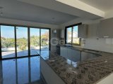 Çatalköy'de Kiralık Yarı Eşyalı, Bahçeli, Dağ ve Deniz Manzaralık 3+1 Villa