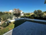 Çatalköy'de Kiralık Yarı Eşyalı, Bahçeli, Dağ ve Deniz Manzaralık 3+1 Villa