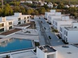 Çatalköy'de Satılık 2+1 Zemin Kat Dağ ve Deniz Manzaralı Lüks Türk Koçanlı Daire + Ödeme Planlı