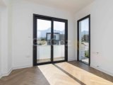 Çatalköy'de Modern, Lüks, Havuzlu, Deniz Manzaralı ve Türk Koçanlı Villa