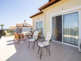 Çatalköy'de 1 Dönüm Arsa İçerisinde Satılık 4+1 Havuzlu Villa (Hisse Arsa Koçanlı - Sadece KKTC Vatandaşları İçin)