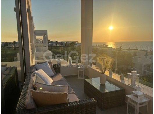 Sun Valley Cove Sitesinde Denize Sıfır Konumda 2+1 Full Eşyalı Penthouse